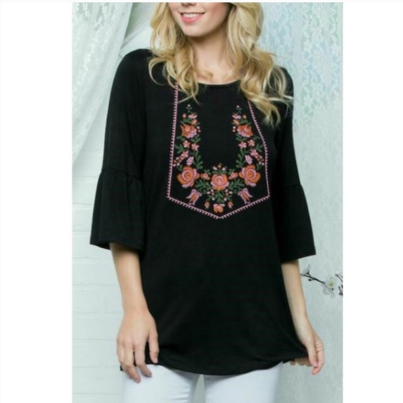 SPRING SALE 🛍 Boho Top with Ruffle Sleeves - Picture 2 of 5